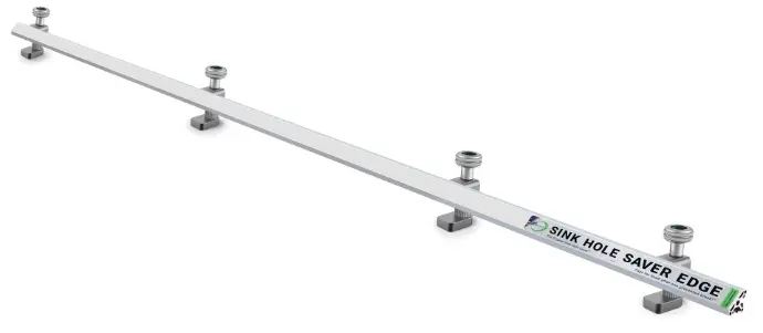 BARRE DE RENFORT FIXATION A VIS PLANS EVIDES LONGUEUR 2400 mm