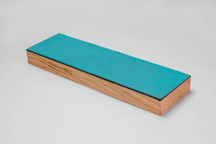 BOIS PAR BEAVERCRAFT / PADDLE STROP EN CUIR 1 FACE AVEC COMPOSE DE POLISSAGE P1
