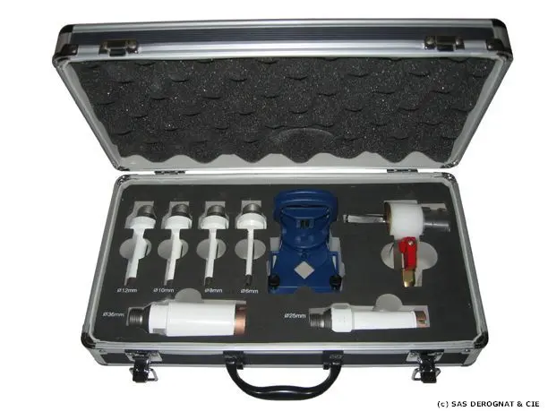 COFFRET DE PERCAGE A EAU 1/2 GAZ AVEC ADAPTATION TOURNANTE
