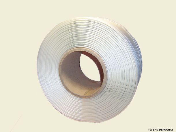 FEUILLARD PLASTIQUE / BOBINE REF 191 * Lg 550 M X 19 mm (C2)