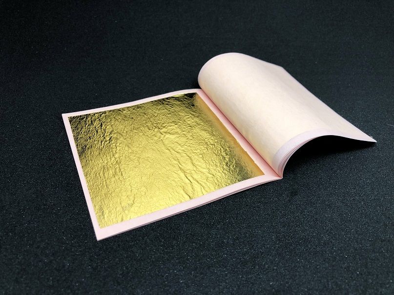 OR ALIMENTAIRE / CARNET DE 25 FEUILLES D'OR 23 CTS 80 X 80 mm