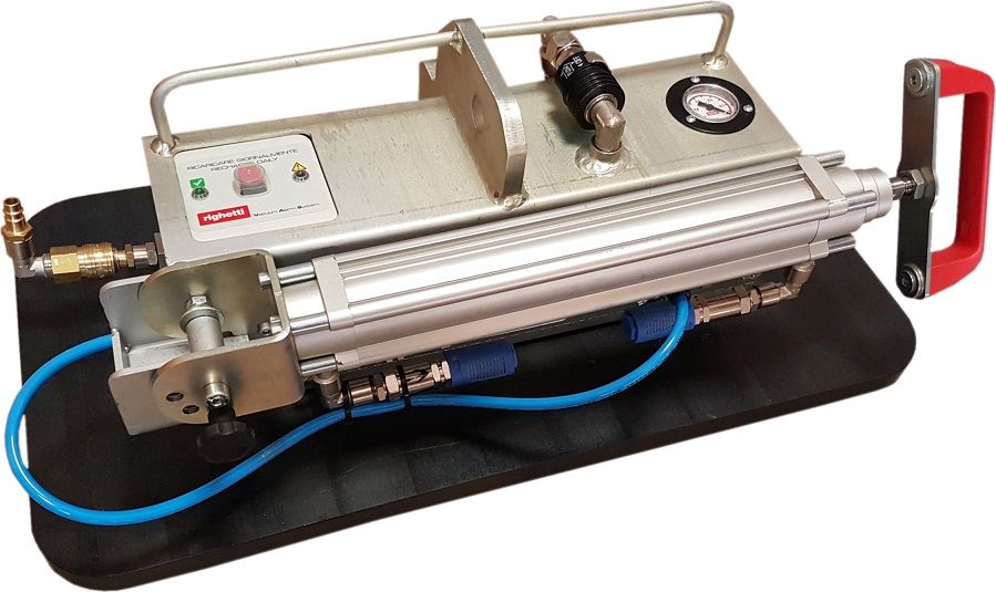 VENTOUSE RIGHETTI POMPE MANUELLE AJUSTABLE ET VENTURI AVEC PATIN 900x480 FORCE 1000 KG ET 500 KG EN VERTICAL