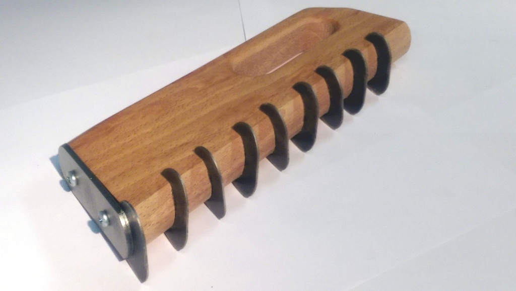 J/CHEMIN DE FER OREILLARD PLAT