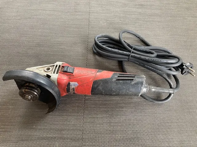 DESTOCKAGE / MILWAUKEE * MEULEUSE D125 VARIATEUR 1550W *AGV 15-125 XE INOX