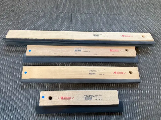 DESTOCKAGE / RACLETTE BOIS DOUBLE MOUSSE 44 CM