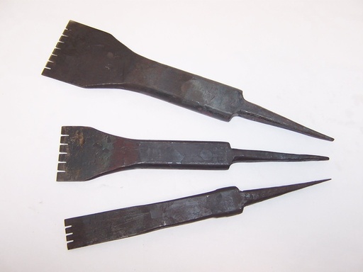 PIERRE TENDRE / CISEAU DENTS PLATES