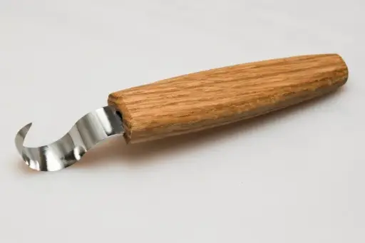 [SK1SOAK] BOIS PAR BEAVERCRAFT / COUTEAU A CROCHET DANS UNE GAINE CUIR 185 mm MANCHE CHENE