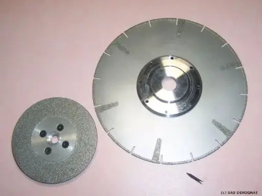 [DISQ230CP] DISQUE COUPE ET PONCE D230MM + FLASQUE 22,2