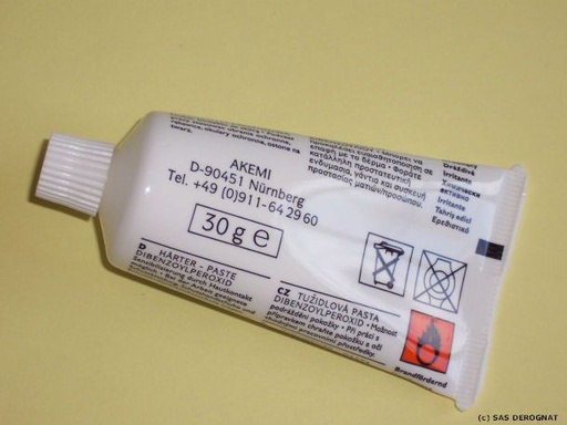 [MAST227400] MASTIC AKEMI * REACTIF PETIT MODELE 30 GR SEUL* 30406