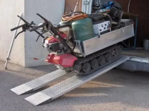 [RAMP340] RAMPE DE CHARGEMENT EN ALUMINIUM 1960 X 200 CAPACITE 340 KILO/PAIRE * LA PAIRE